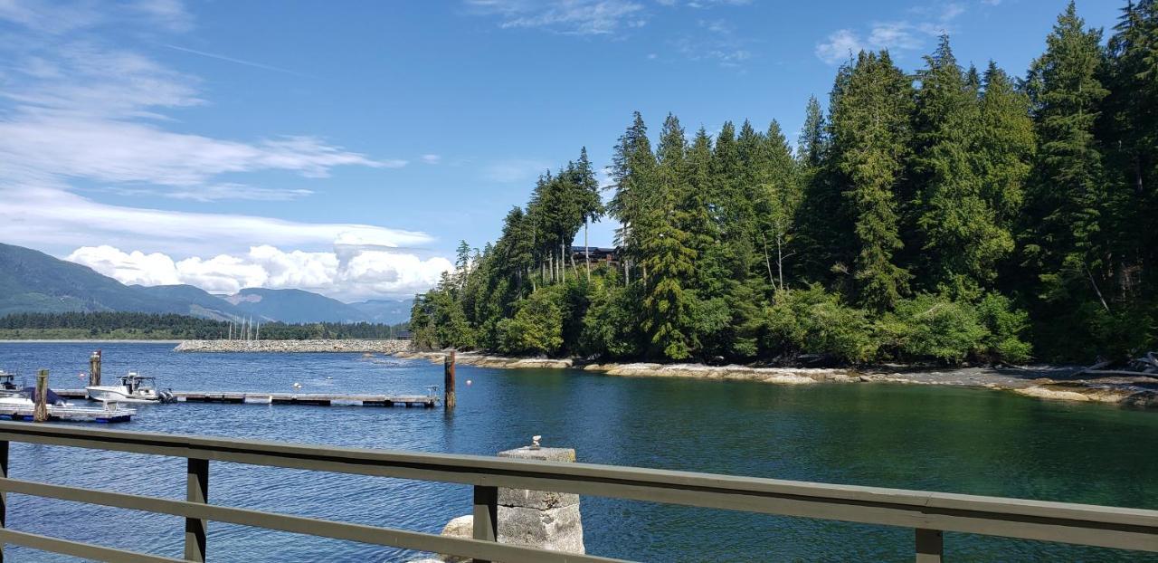 A Shack In The Woods Villa Port Renfrew Exterior foto